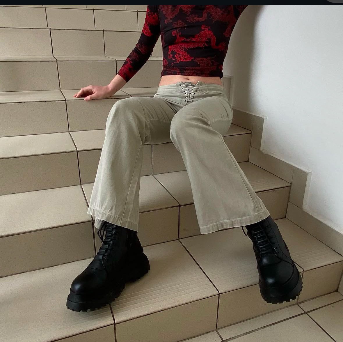 Штани з низькою талією повертаються в моду